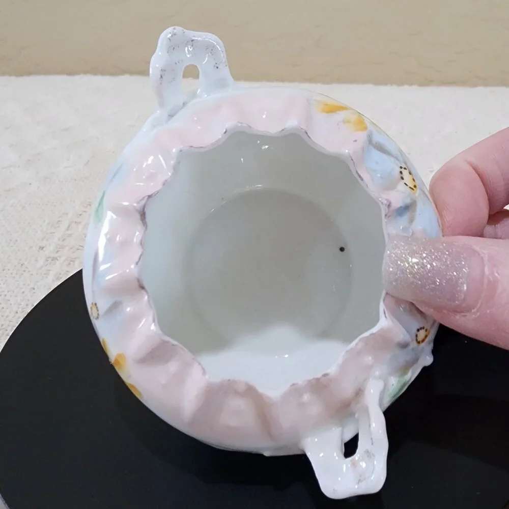 1900's Dainty Antique Hand Painted Daisy Flower Pinch Top Hair Catch Bowl Vanity